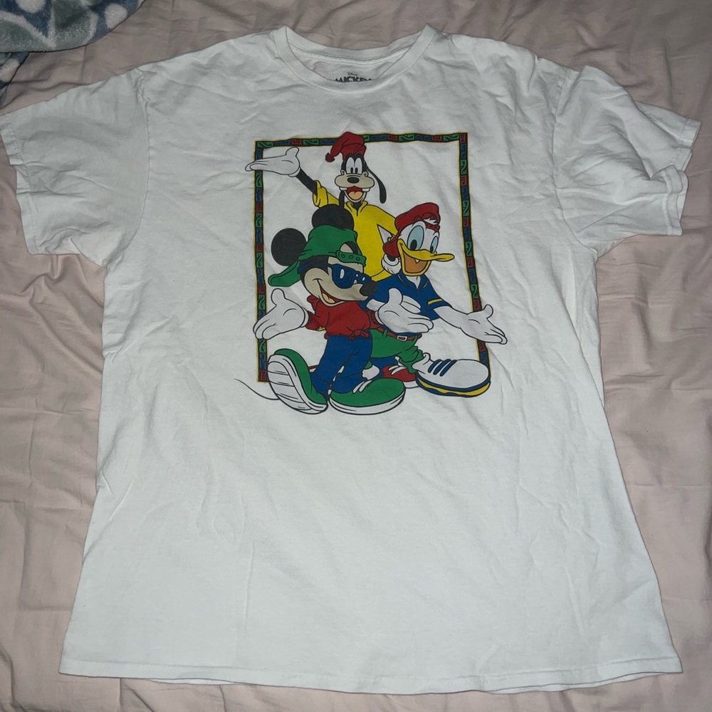 Disney t-shirt 1990s theme , white graphic tee , size large
